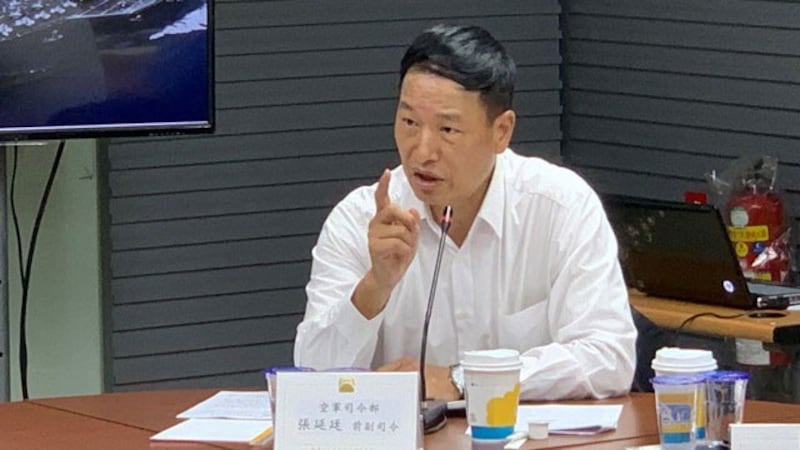 前空军副司令张延廷提出中共若夺岛,三个假想的可能。(记者 黄春梅摄)