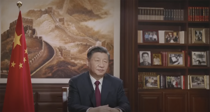 中国领导人习近平在2022年12月31日的新年讲话中称,2022年中国经济发展良好。(凤凰卫视直播截图)