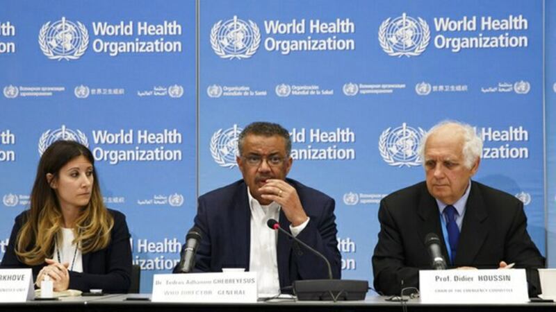 武汉肺炎疫情在全球继续蔓延,病毒传播到了二十多个国家。世界卫生组织1月30日宣布,新型冠状病毒疫情已构成国际关注公共卫生紧急事件。图为世卫总干事谭德塞(Tedros Adhanom Ghebreyesus) (中)。(美联社)