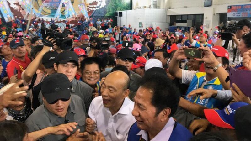 韩国瑜请假冲刺总统选情,第一站从屏东出发。(韩国瑜竞选办公室提供)