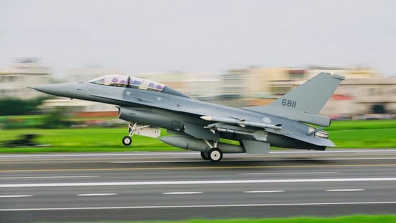 美国准备对台出售的新型F-16战机 (资料图片，军闻社提供)