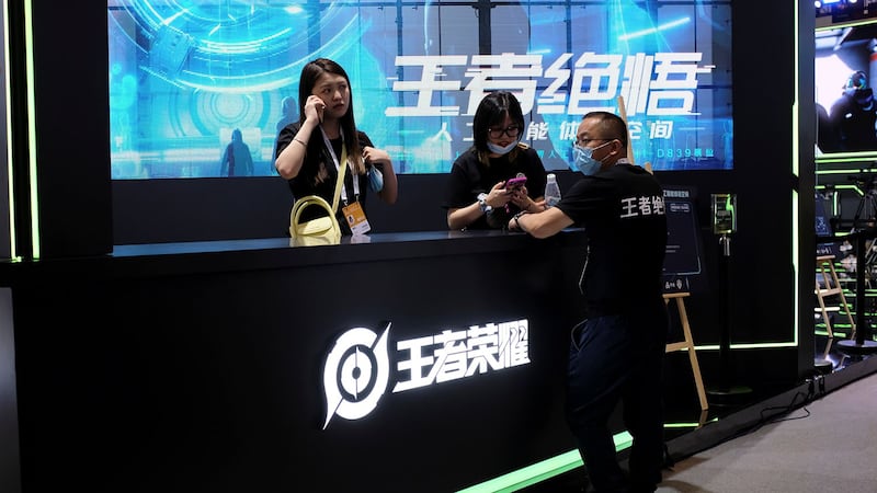中国腾讯开发的主流游戏《王者荣耀》(路透社图片)