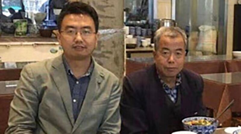 中国人权律师常玮平(左)与其父常拴明(维权网)