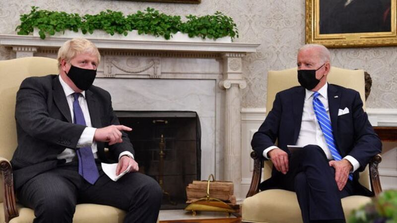 美英澳组成“澳英美三方安全伙伴”AUKUS,英国首相约翰逊说三国关系将更紧密。(法新社)