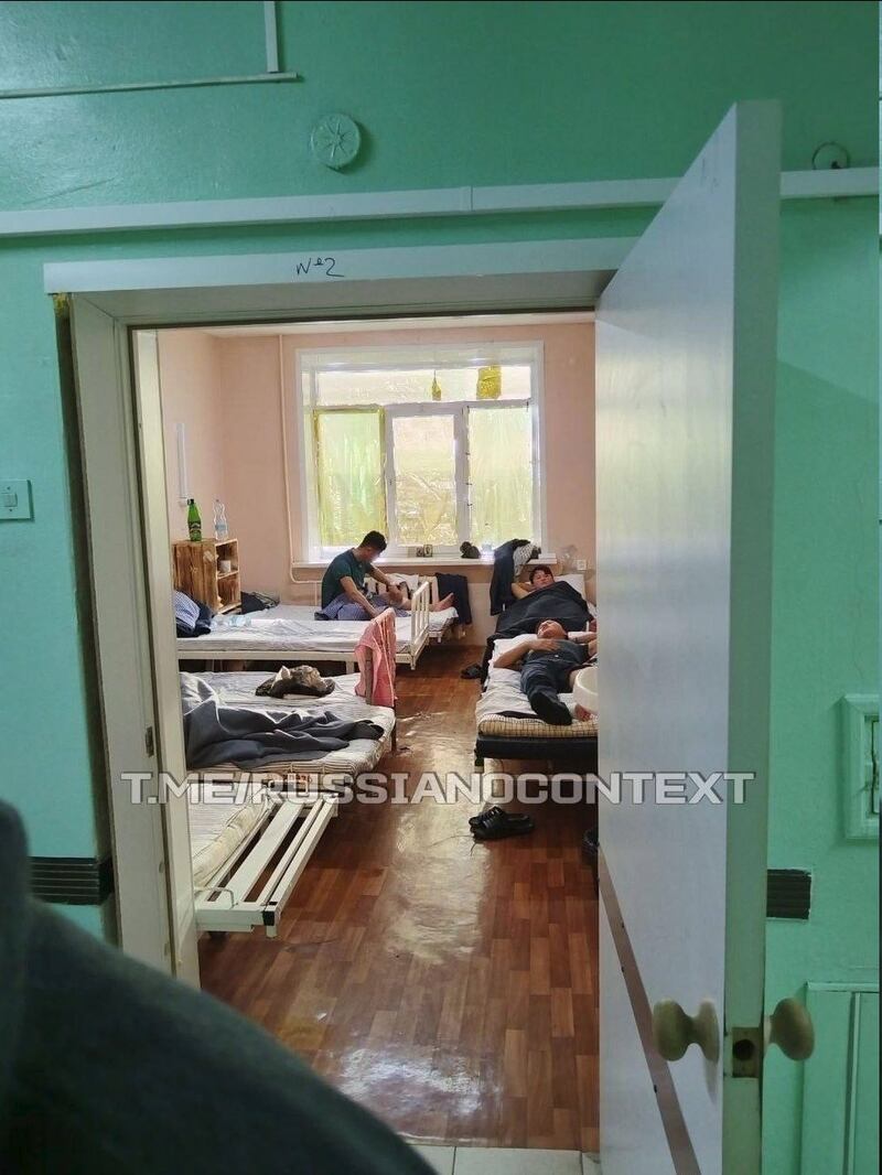 [6] 쿠르스크 응급병원에 수용된 북한군 부상병(출처 - 텔레그램).jpg