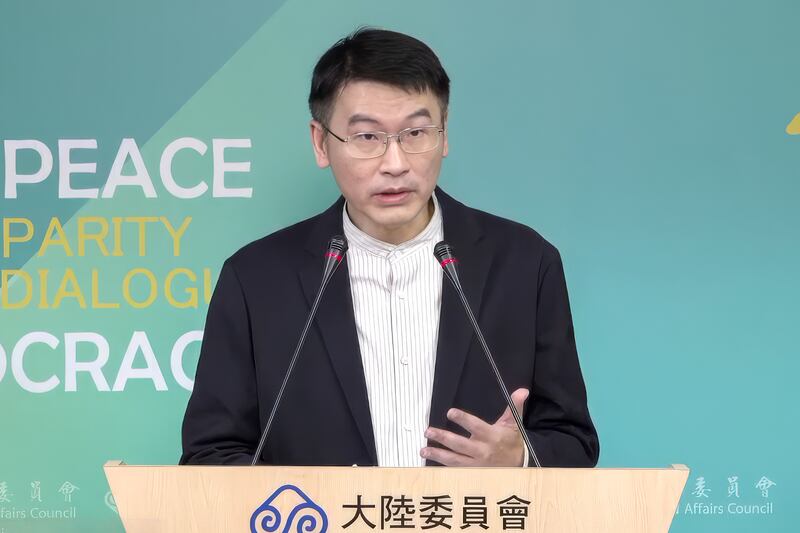 陸委會副主委梁文傑表示，香港「47人案」後台灣民眾赴港要更注意安全。（陸委會圖片）