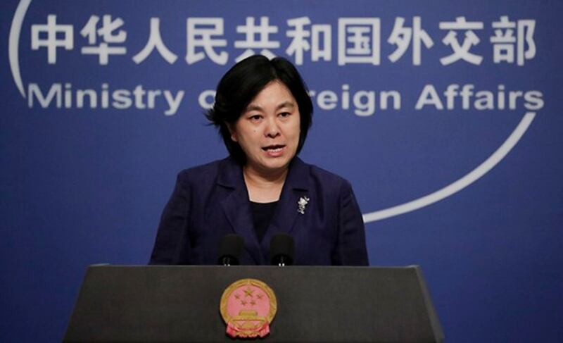 中国外交部发言人华春莹在5月14日的记者会上在没有根据的情况下指责美国囤积新冠疫苗（美联社图片）