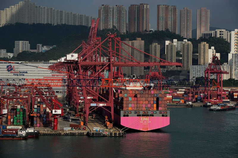 香港与欧盟贸易总额超越美国、仅次台湾。图为，香港葵青货柜码头。（美联社）