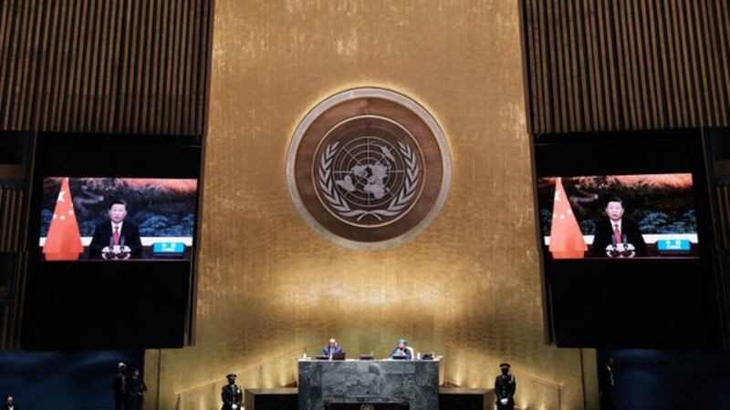 习近平通过视讯在联合国大会发表演说,表示不再建新的煤电厂,以协助全球降低碳排放。(法新社)