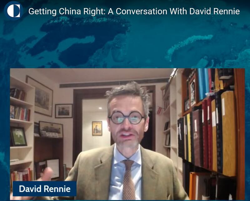 英国《经济学人》杂志北京分社社长任大伟在会上表示,中国民众对于新冠清零政策感到怨声载道,却不敢直接对当局提出批评。(视频截图/卡内基国际和平基金会)