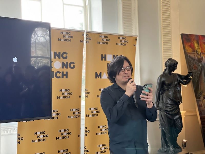 “萨顿艺文社” (Sutton艺文社)代表阿繁 (吕熙摄)