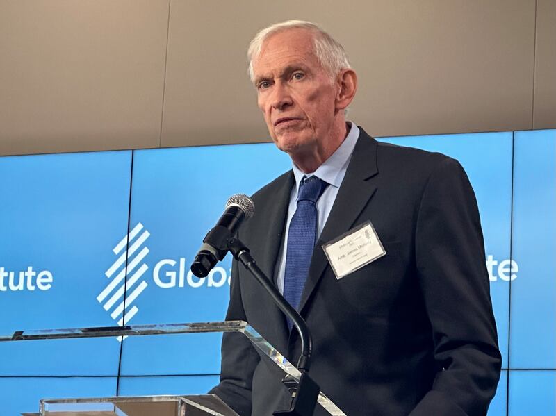 美国在台协会主席莫健5日说,美国认为,封锁台湾海峡也是一种胁迫手段。(记者郑崇生摄)