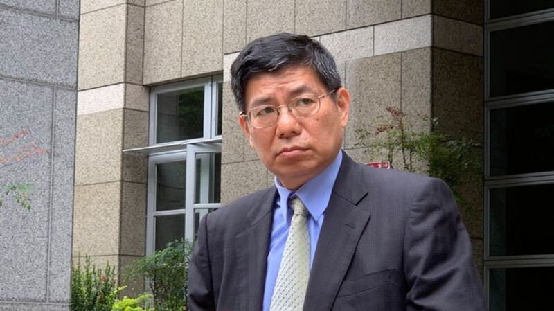 台大公卫学院院长詹长权称,台湾不完全相信中国公布数字防疫才成功。(记者 黄春梅摄)