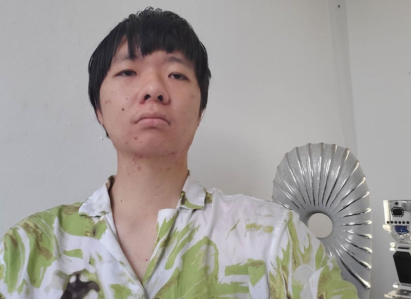 2022年11月2日，中国异议人士王靖渝促请荷兰当局驱逐中国海外警察。（王靖渝独家提供）