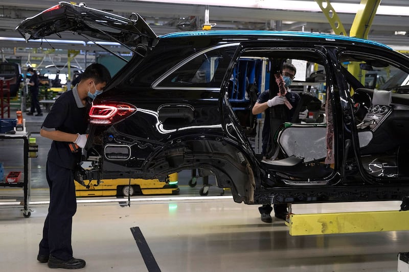 中国汽车整车制造面临关键零部件短缺问题,而这些零部件往往需要从国外进口。(美联社资料图片)