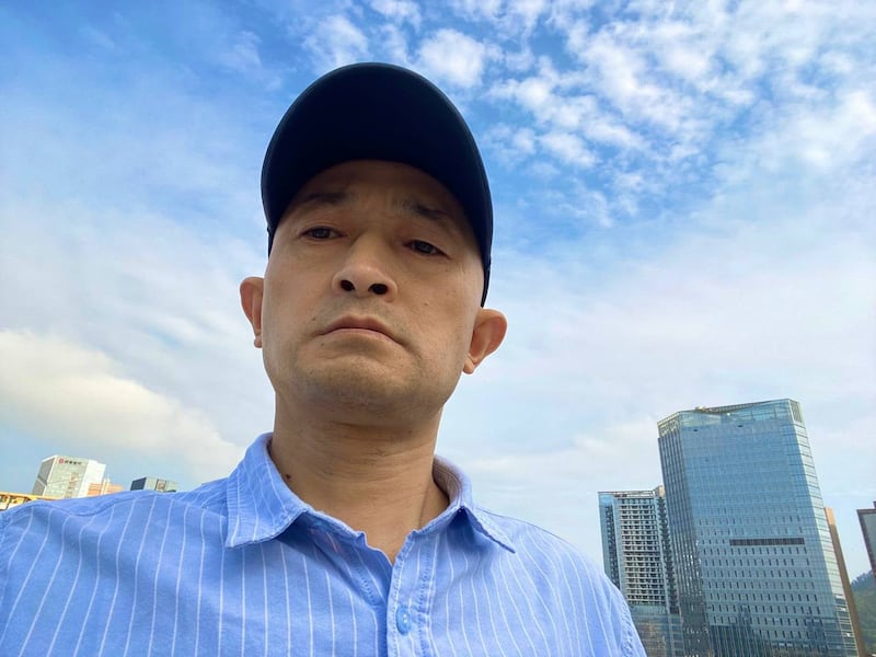 2022年3月21日,武汉人张海强烈质疑吉林万人“中招”却只有两人死亡的说法。(张海独家提供)