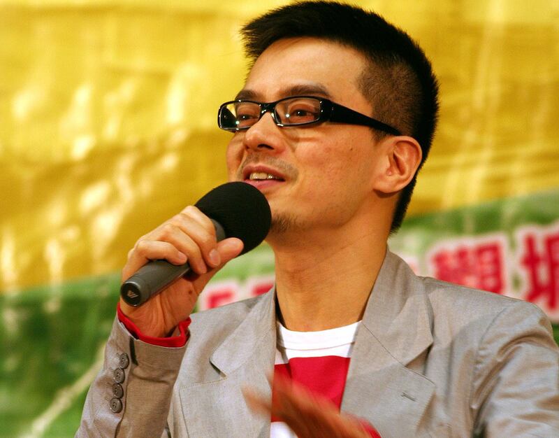 香港著名歌手,流行组合“达明一派”主唱黄耀明。(图源:维基百科)