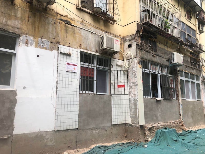 郑州市内门面房被政府封锁,经商须去政府指定市场。(志愿者提供/记者乔龙)