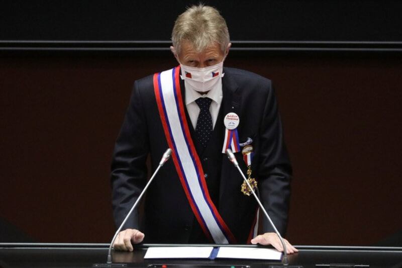 捷克参议院议长维特齐9月1日在台湾立法院演讲以中文高喊“我是台湾人”。（路透社）