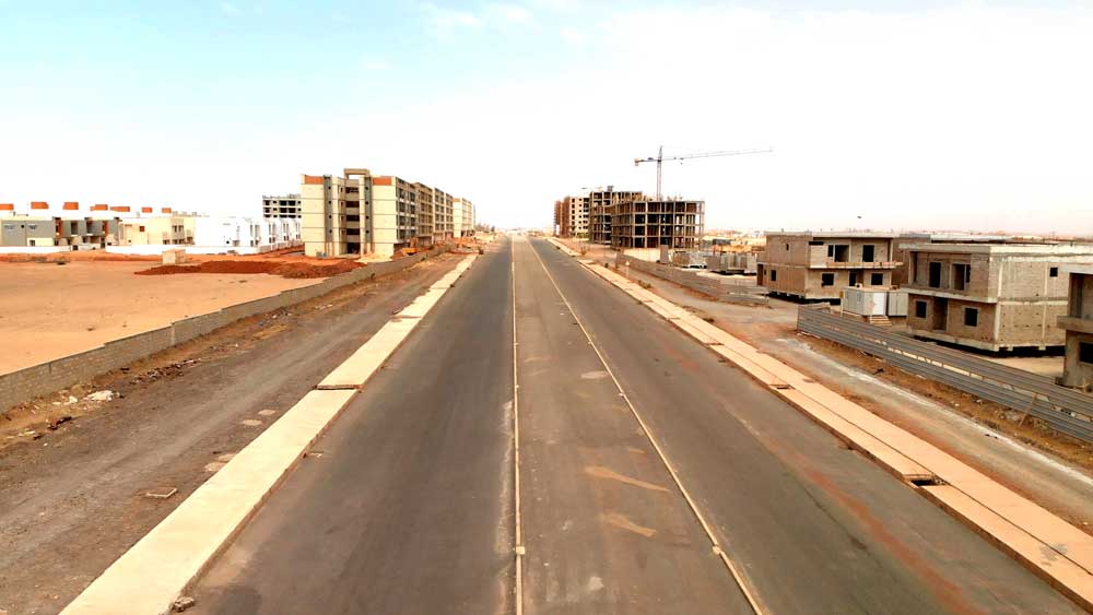 A new 115 kilometer highway connecting the capital city Dakar with Touba is funded and built by China. Photo: RFA